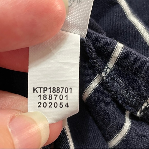 J. Jill Wearever Collection Navy & White Stripe Blouse Top Women's Size S - Picture 9 of 9